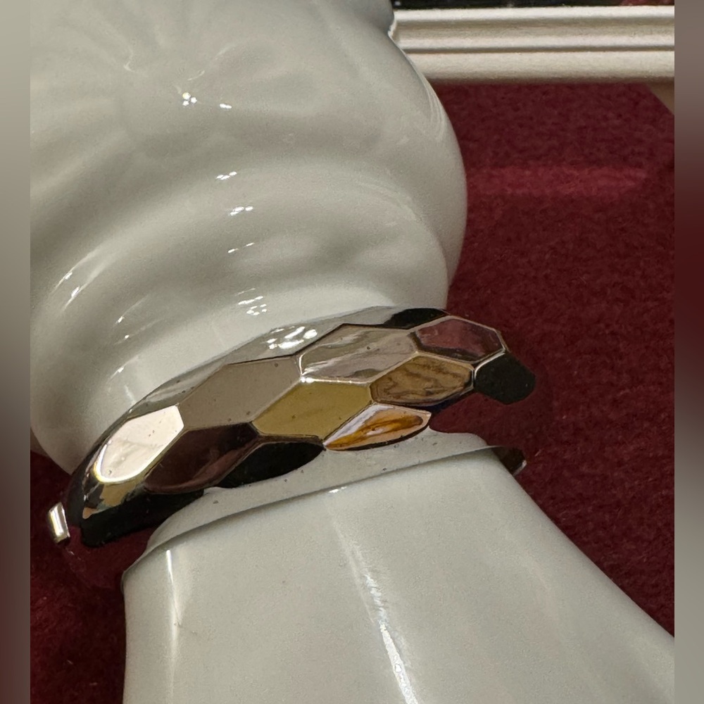 Vintage signed Coro Pegasus silver tone faceted double hinged cuff bracelet